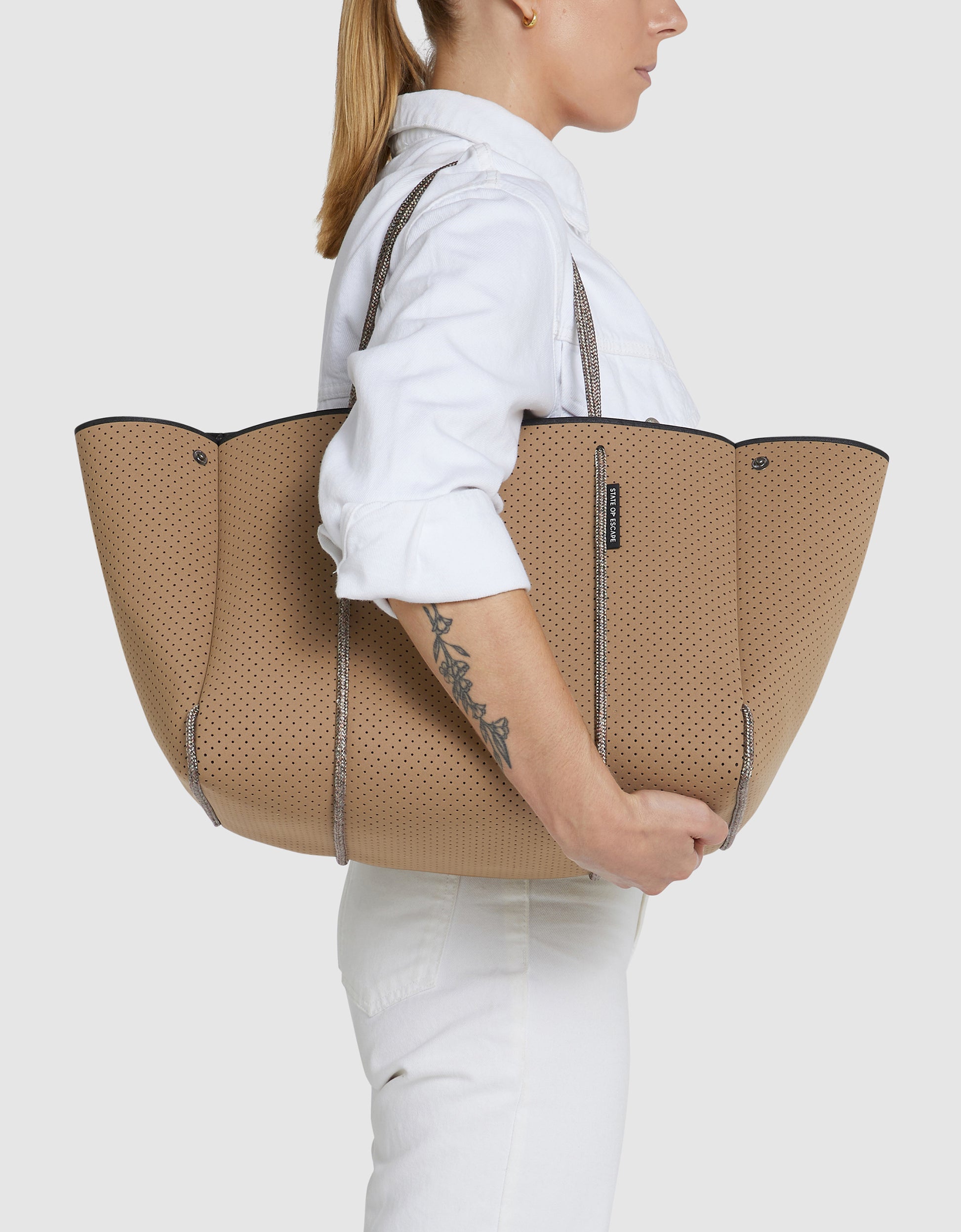 STATE OF ESCAPE Escape tote - Caramel/Steel (dual tone)