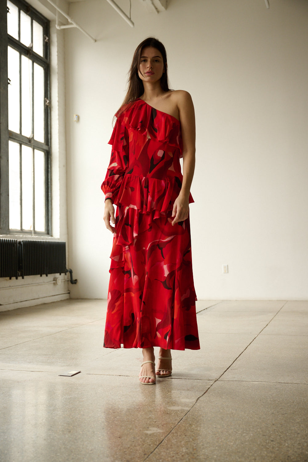 LA FUORI Ruffled asymmetric maxi dress - Rouge