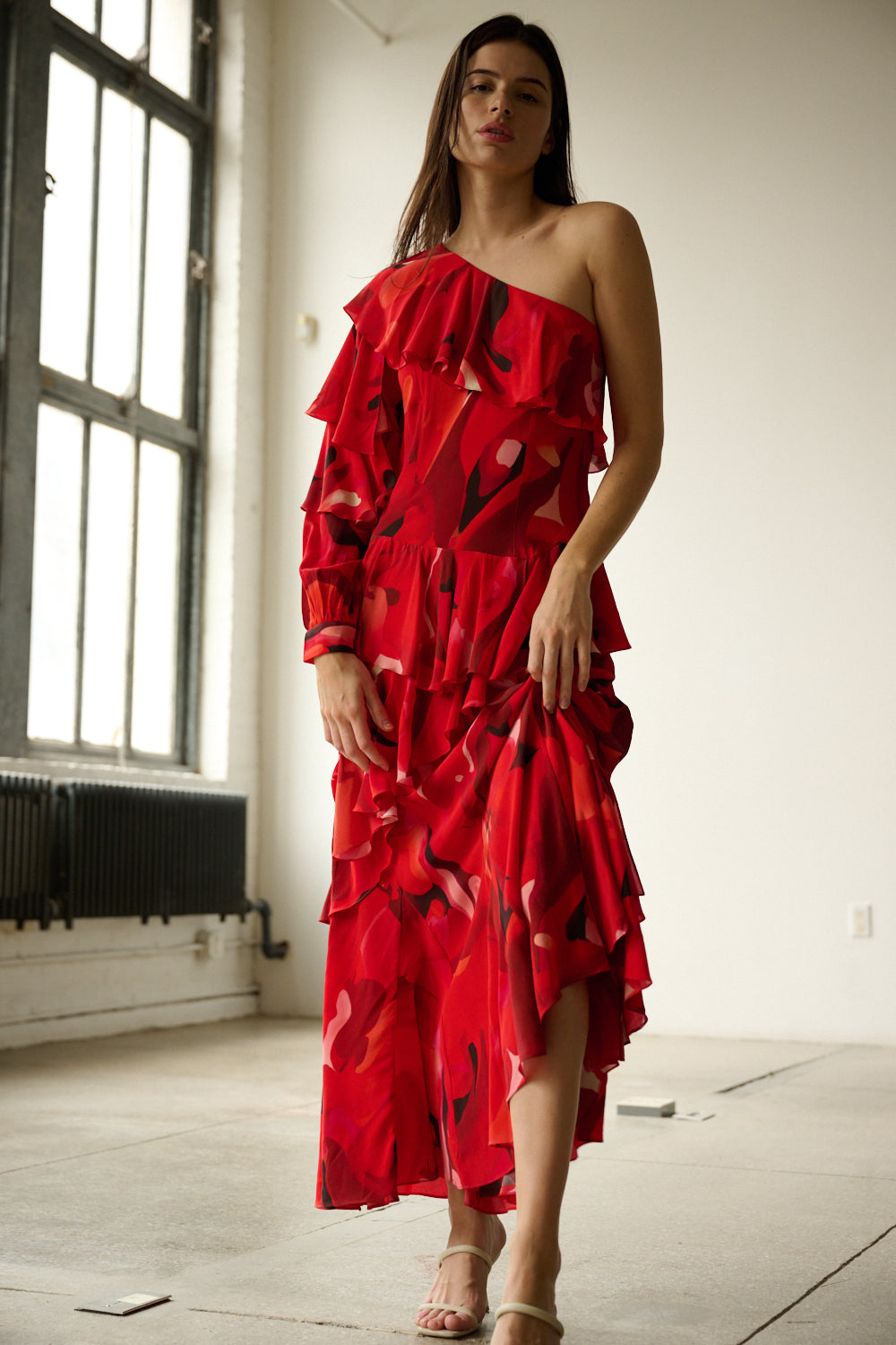 LA FUORI Ruffled asymmetric maxi dress - Rouge