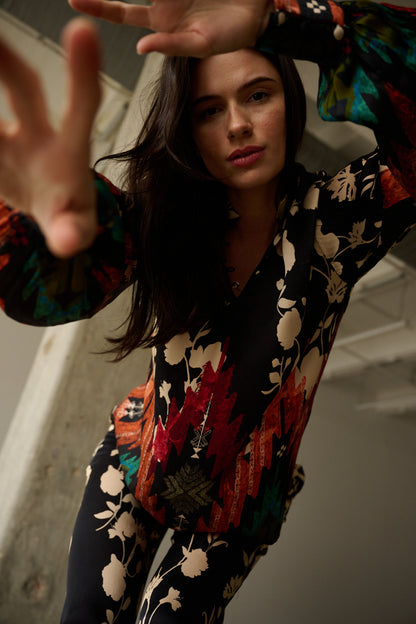 LA FUORI Dari Printed silk blouse