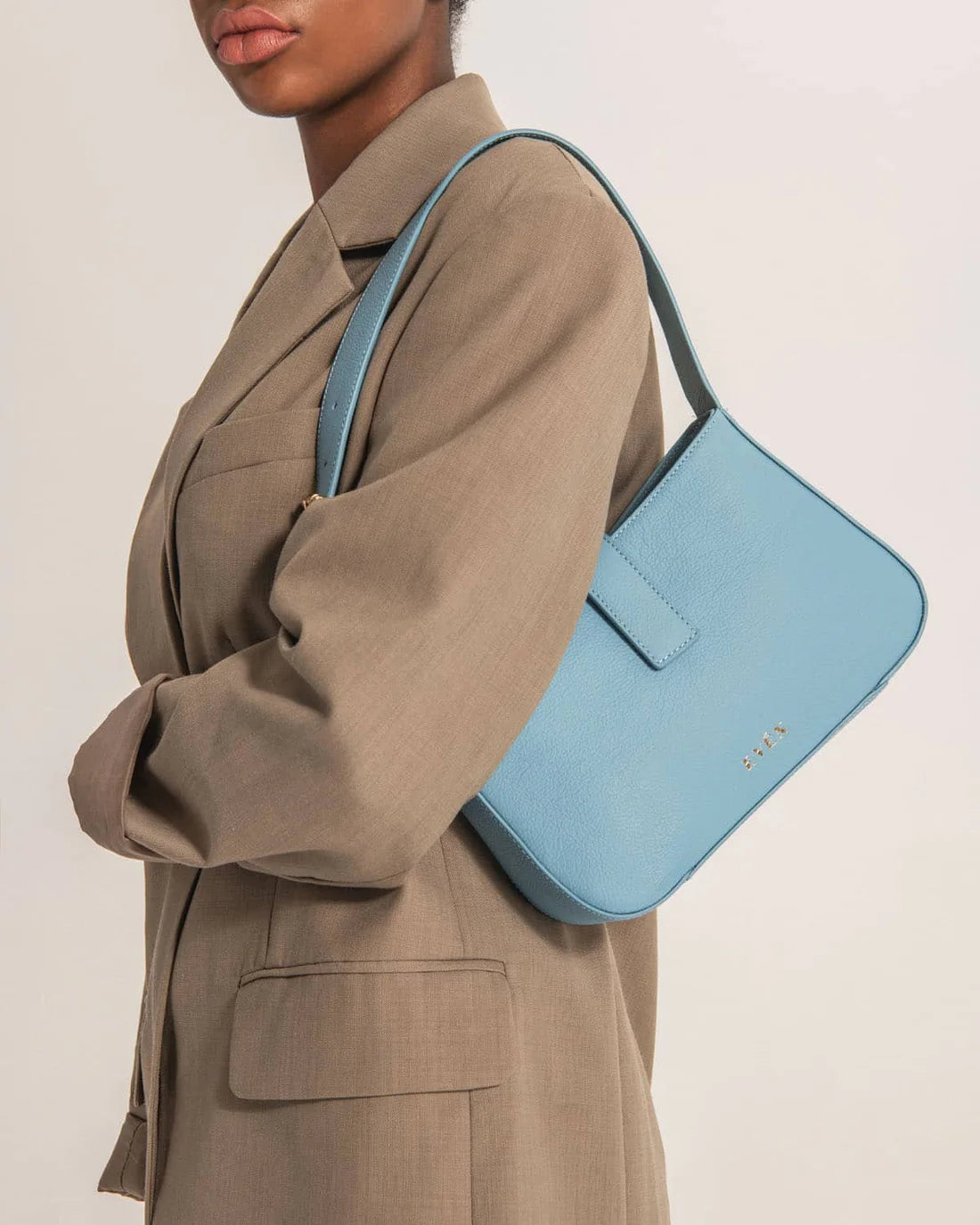 EVÉN Valenta baguette bag - light blue model